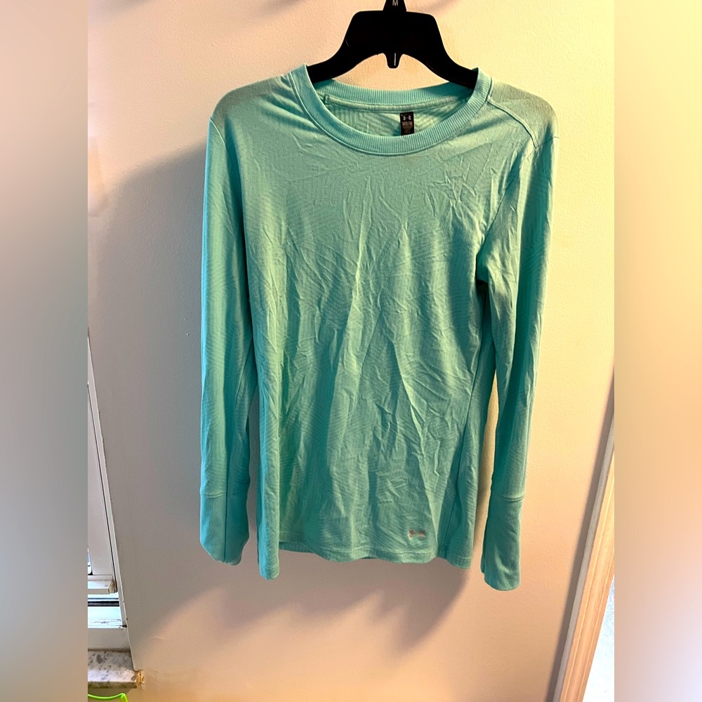 Under Armour long sleeve shirt.
